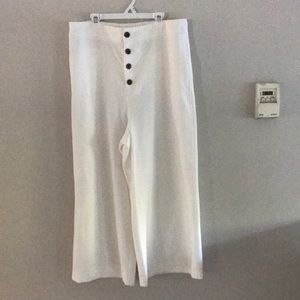 Lauren Conrad white button up capris